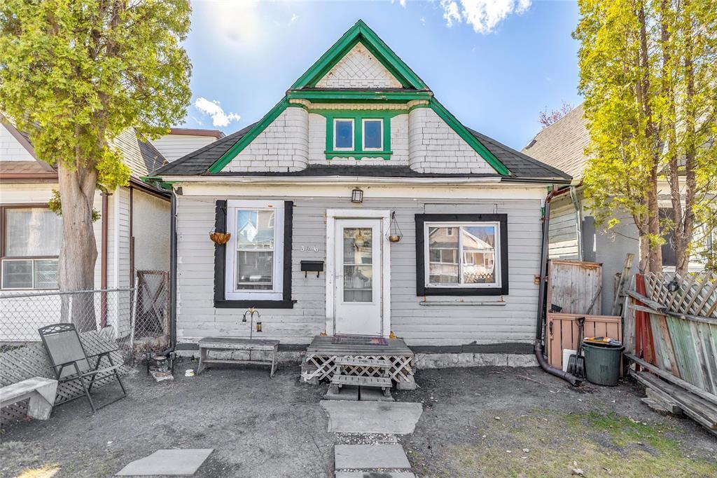 326 Simcoe Street, Winnipeg, Manitoba