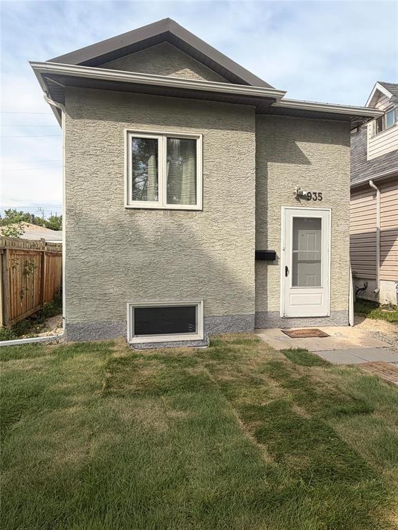 935 Aberdeen Avenue, Winnipeg, Manitoba