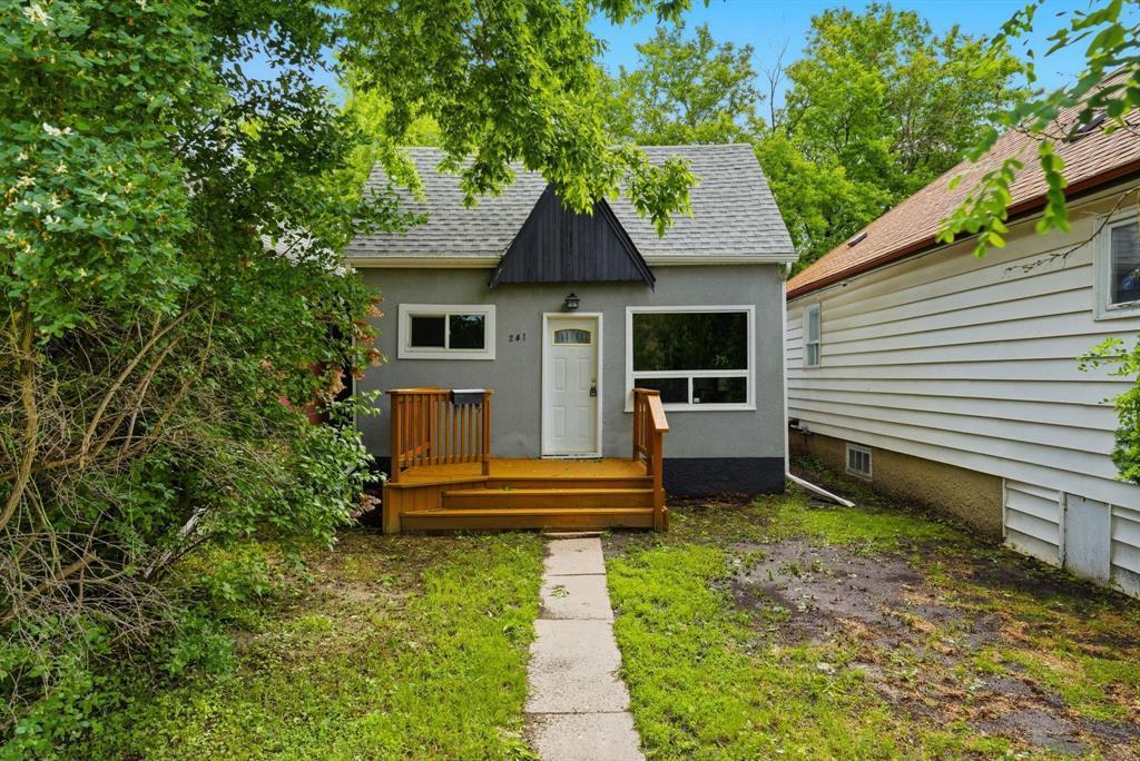 241 Parkview Street, Winnipeg, Manitoba