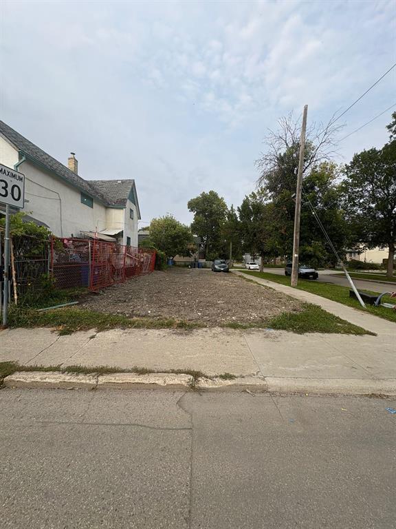 737 Alexander Avenue, Winnipeg, Manitoba