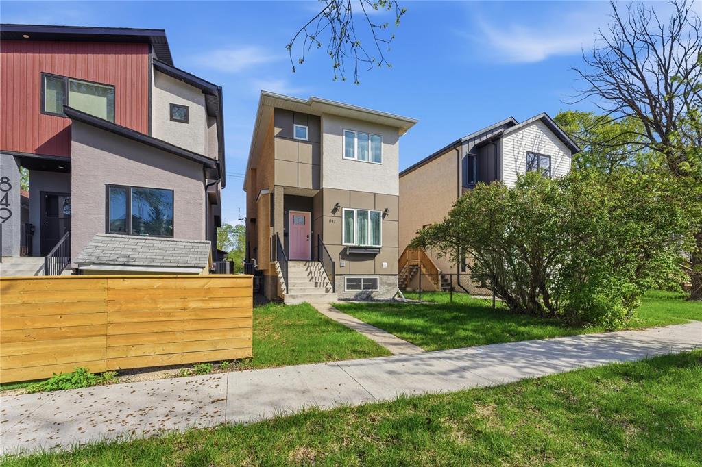 847 Weatherdon Avenue, Winnipeg, Manitoba