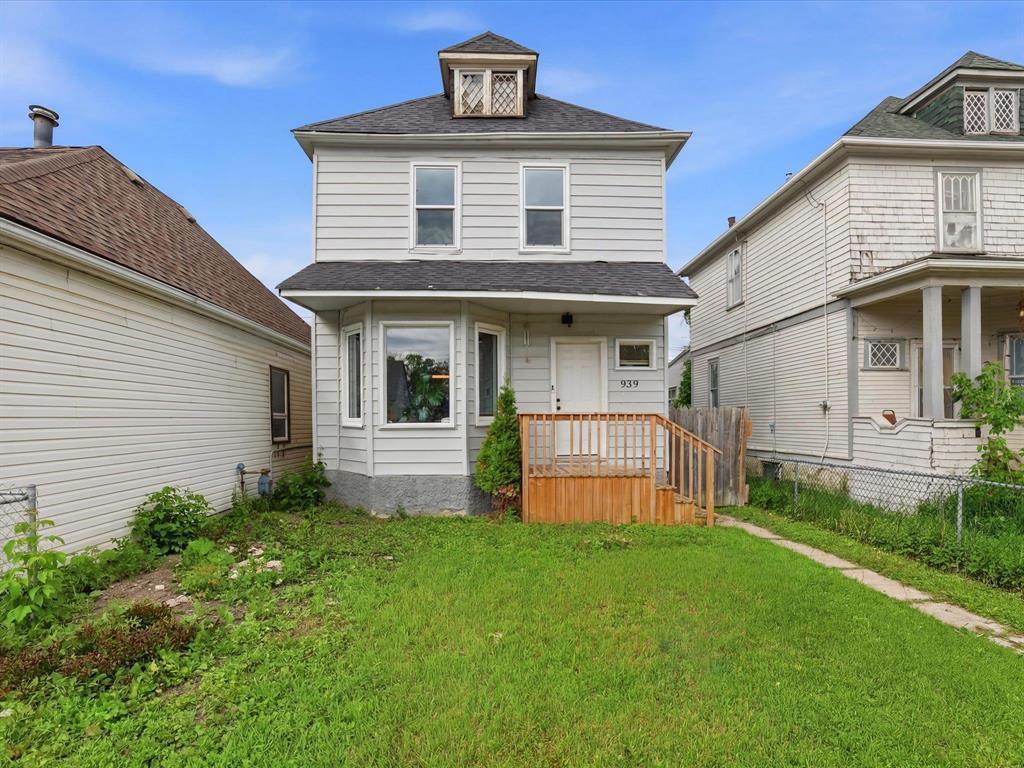 939 Selkirk Avenue, Winnipeg, Manitoba