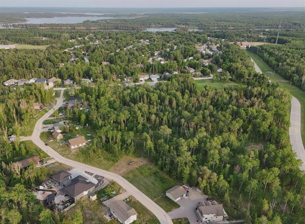 22 Amherst Drive, Pinawa, Manitoba