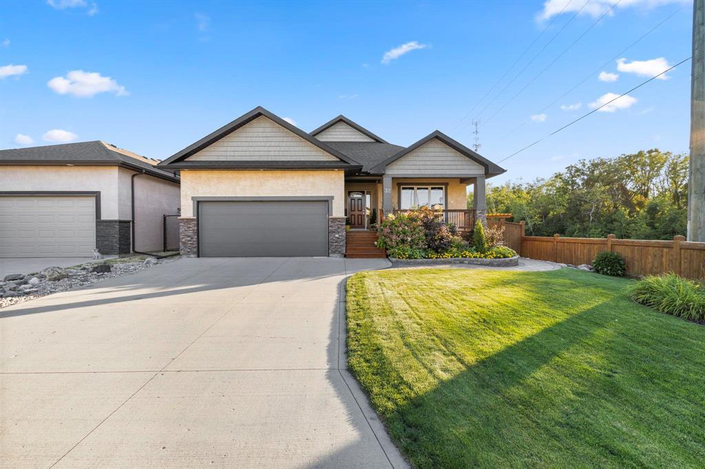 32 CREEKSIDE Boulevard, Selkirk, Manitoba