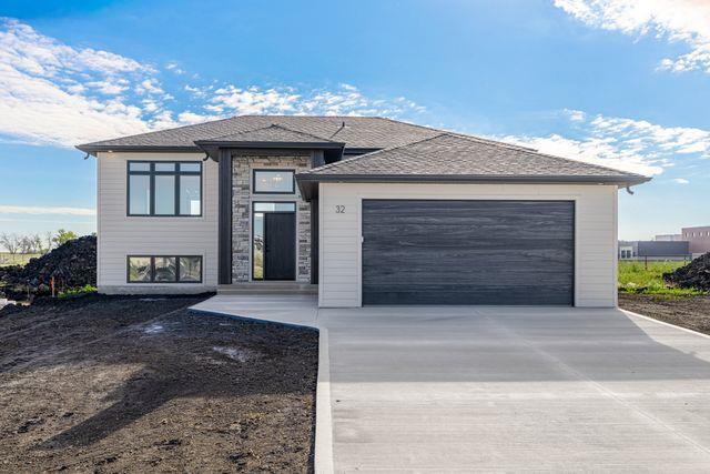 32 Mulberry Avenue, Niverville, Manitoba