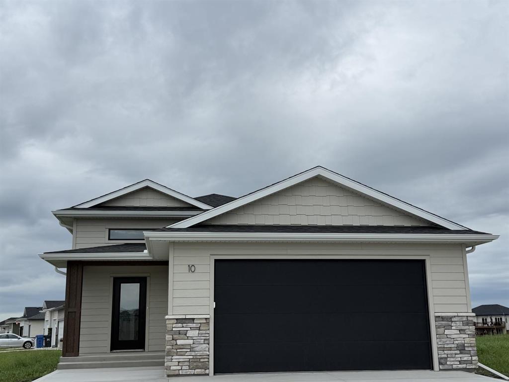 10 Gleneagles Street, Niverville, Manitoba