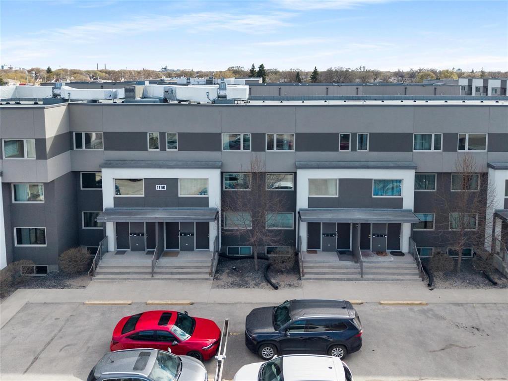 6 1190 Chamberlain Avenue, Winnipeg, Manitoba