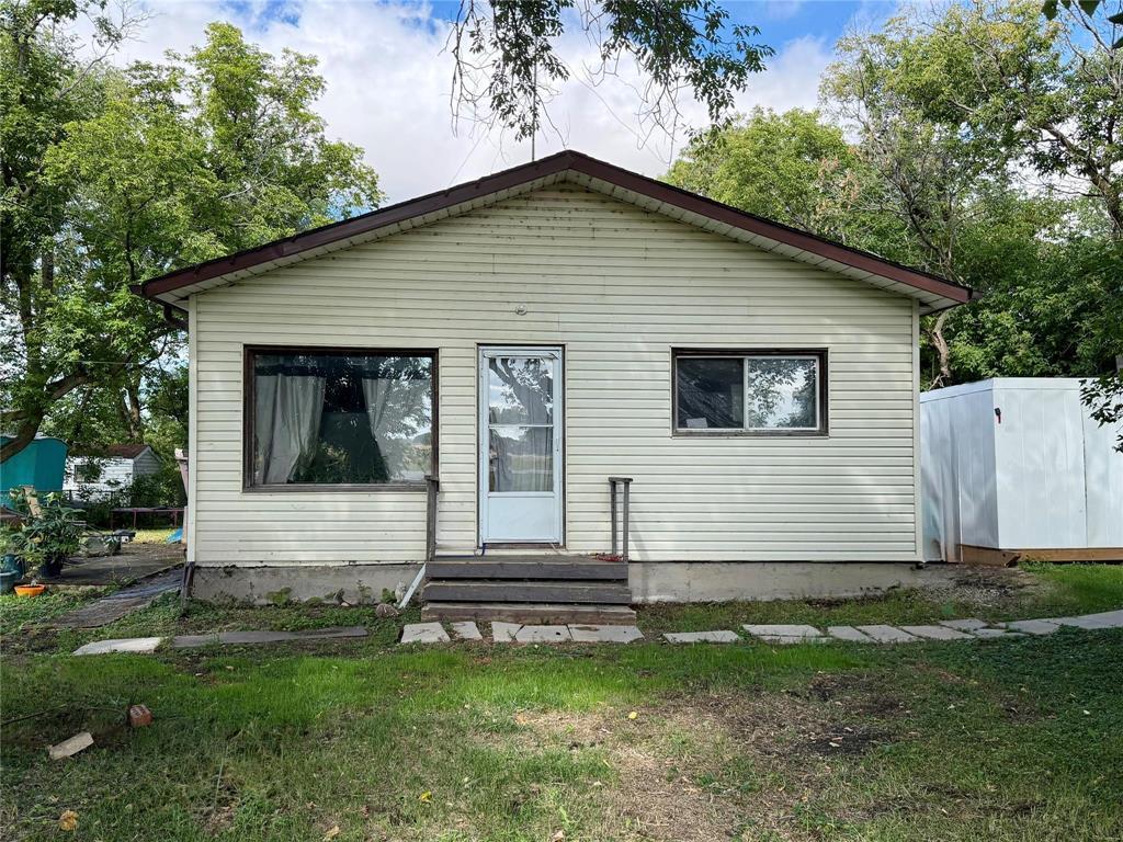 7542 Henderson Highway, Lockport, Manitoba