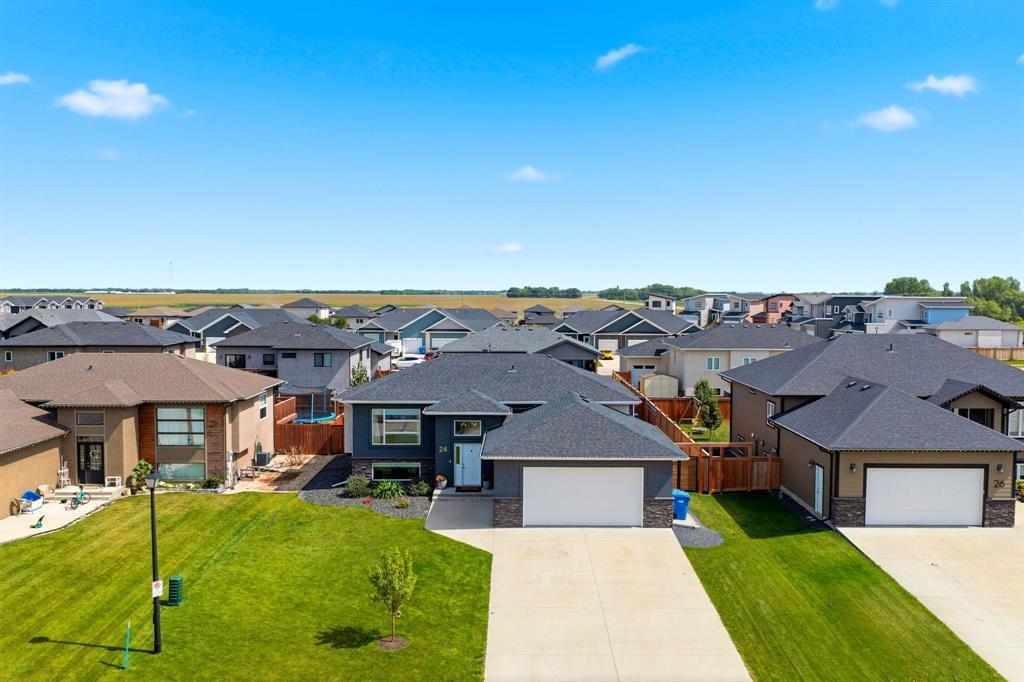 24 Wyldewood Crescent, Niverville, Manitoba