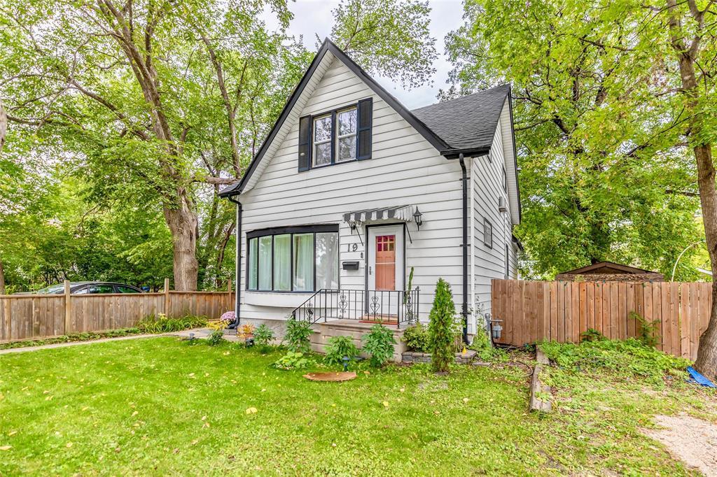 19 Crystal Avenue, Winnipeg, Manitoba