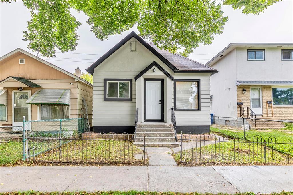 563 Aberdeen Avenue, Winnipeg, Manitoba