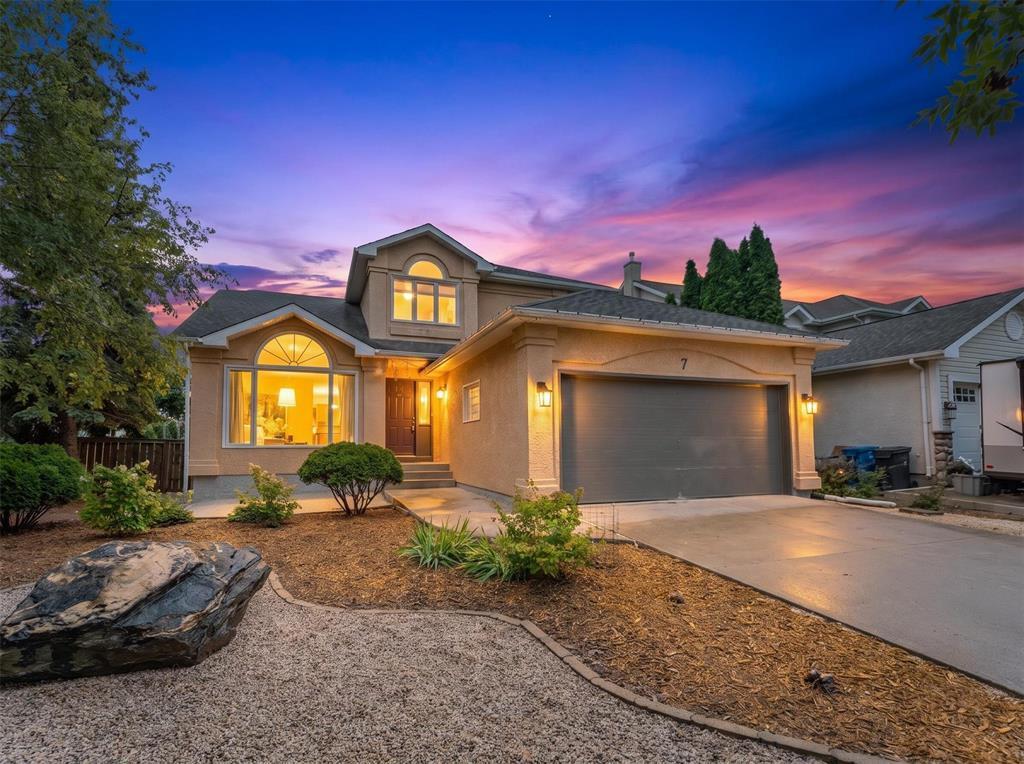 7 Aintree Crescent, Winnipeg, Manitoba