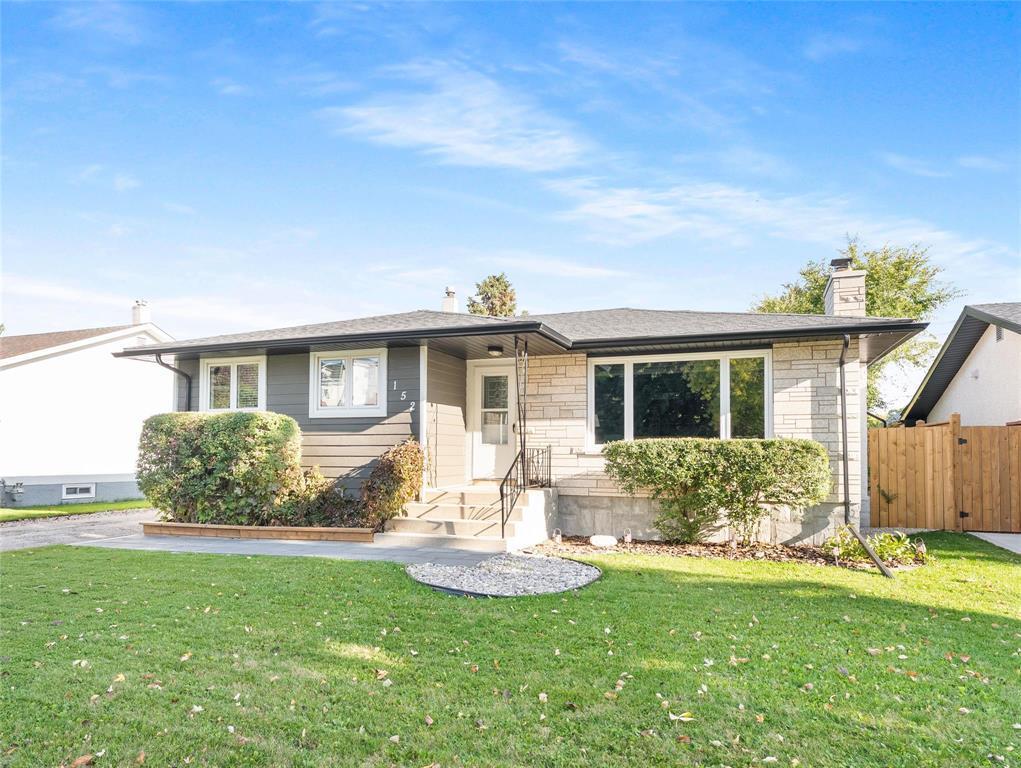 152 Macaulay Crescent, Winnipeg, Manitoba