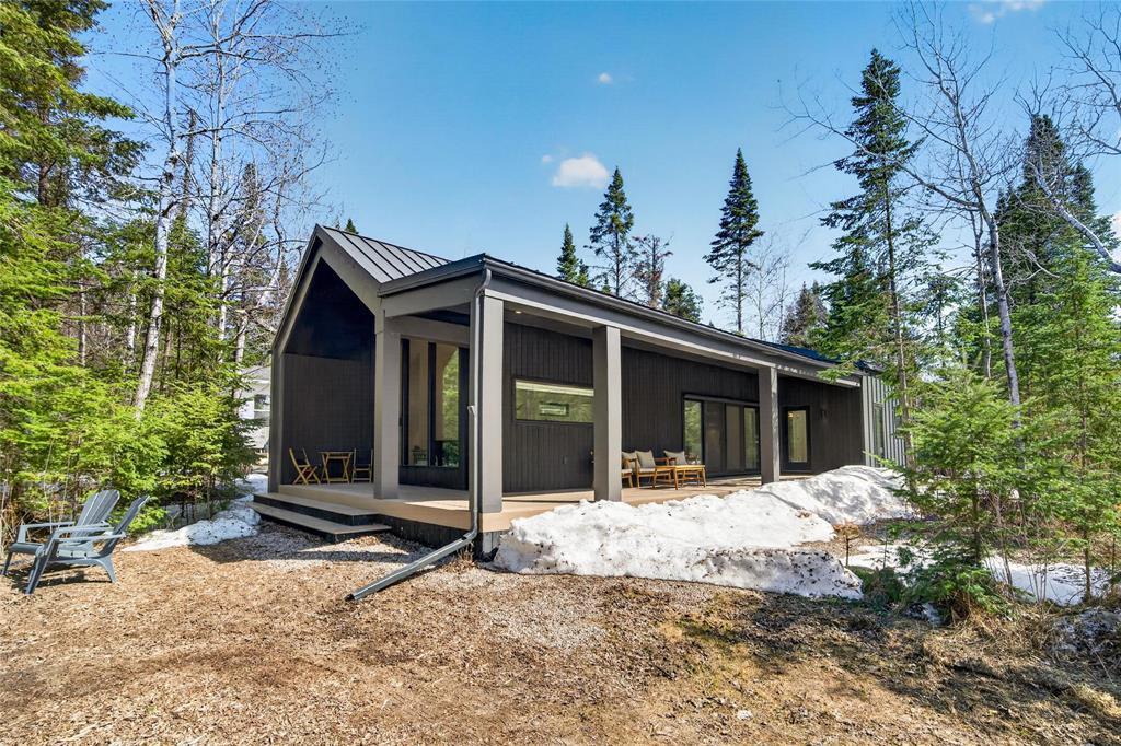323 6th Avenue, Victoria Beach, Manitoba