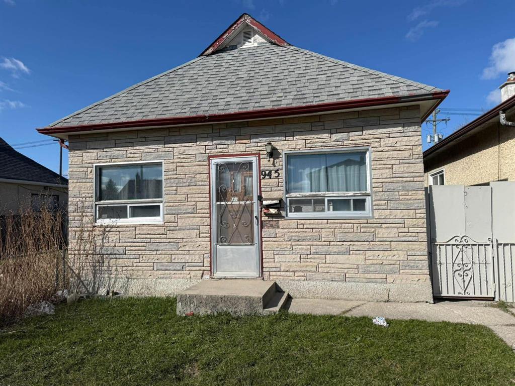 945 William Avenue, Winnipeg, Manitoba