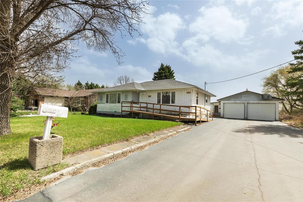 292 McKenzie Avenue, Steinbach, Manitoba