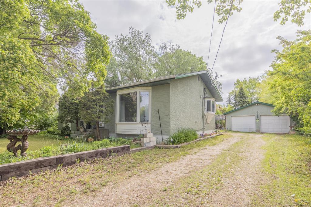 70 Desautel Avenue, Ste Anne, Manitoba