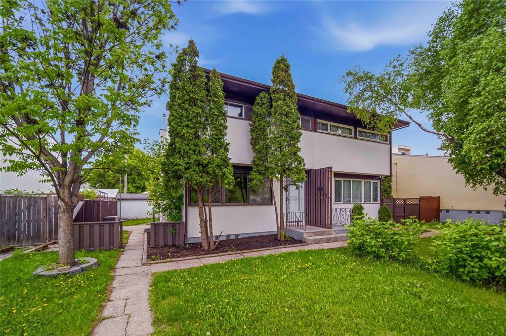 33 Berkshire Bay, Winnipeg, Manitoba