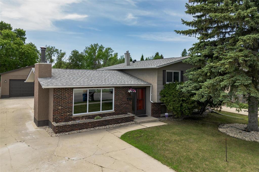 986 McLeod Avenue, Winnipeg, Manitoba