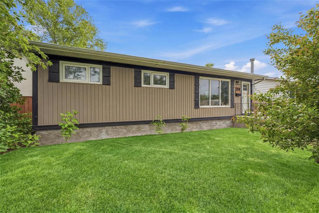 124 Hazelwood Crescent, Winnipeg, Manitoba