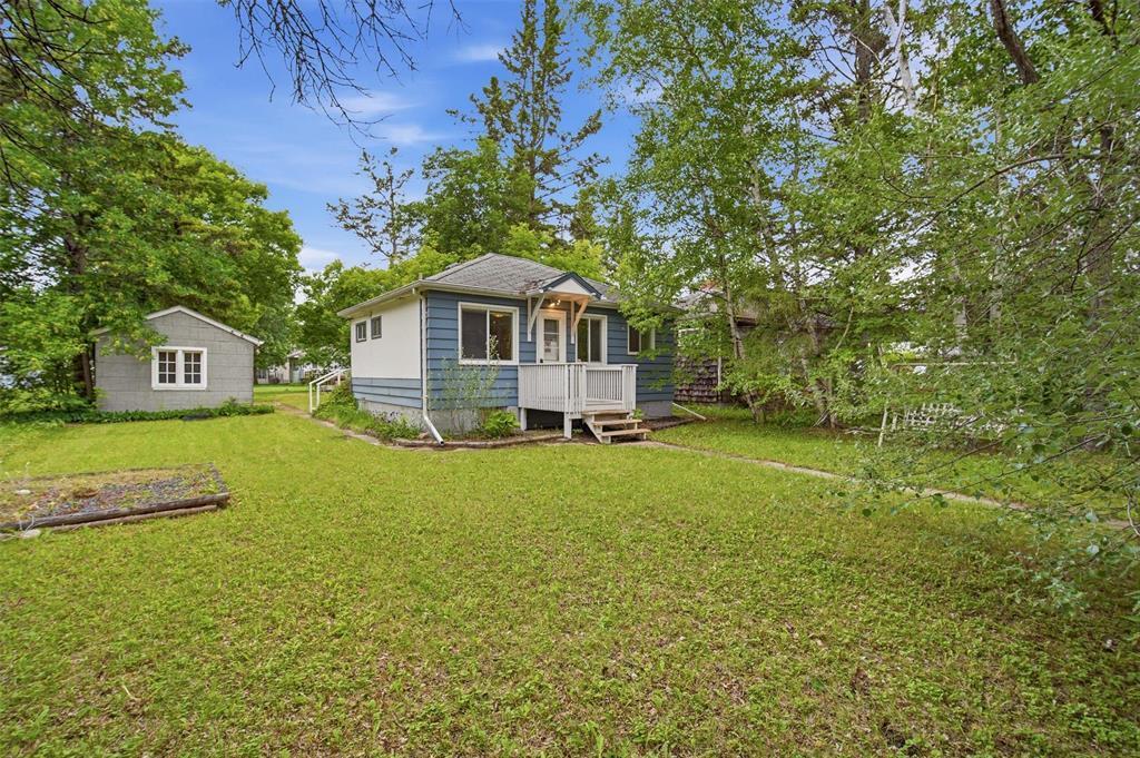102054 #9 Highway, Winnipeg Beach, Manitoba