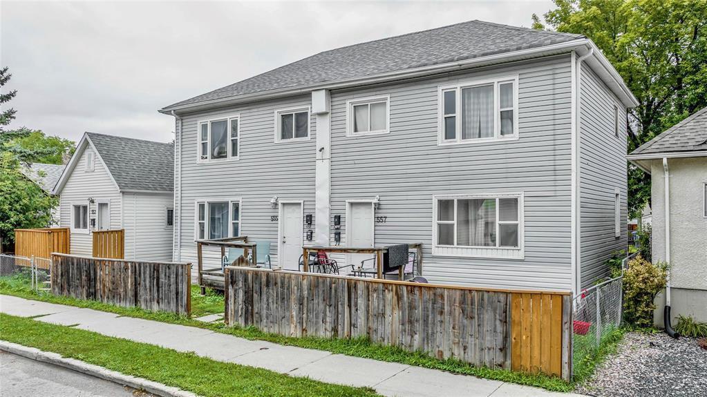 553 Chalmers Avenue, Winnipeg, Manitoba