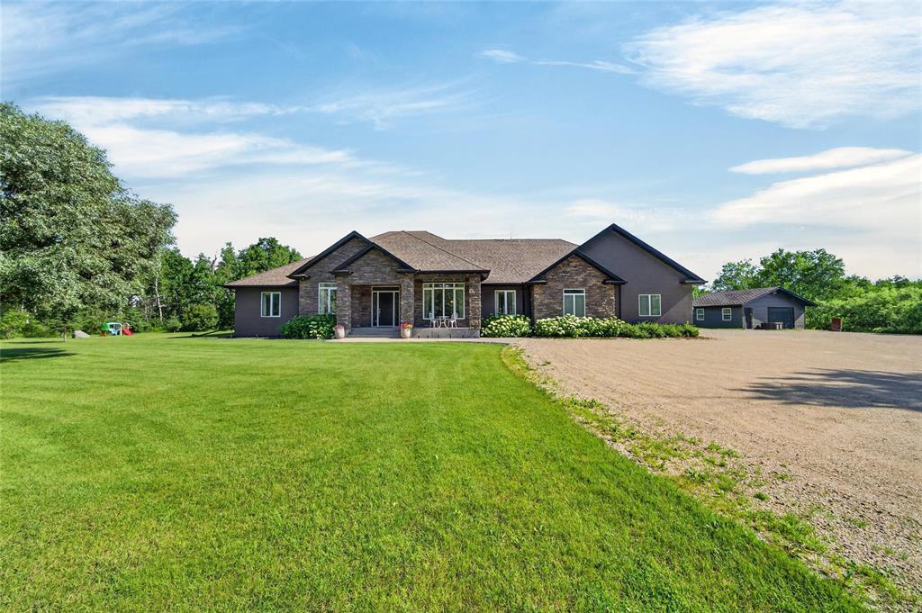 60 ROCKY Lane, Mitchell, Manitoba