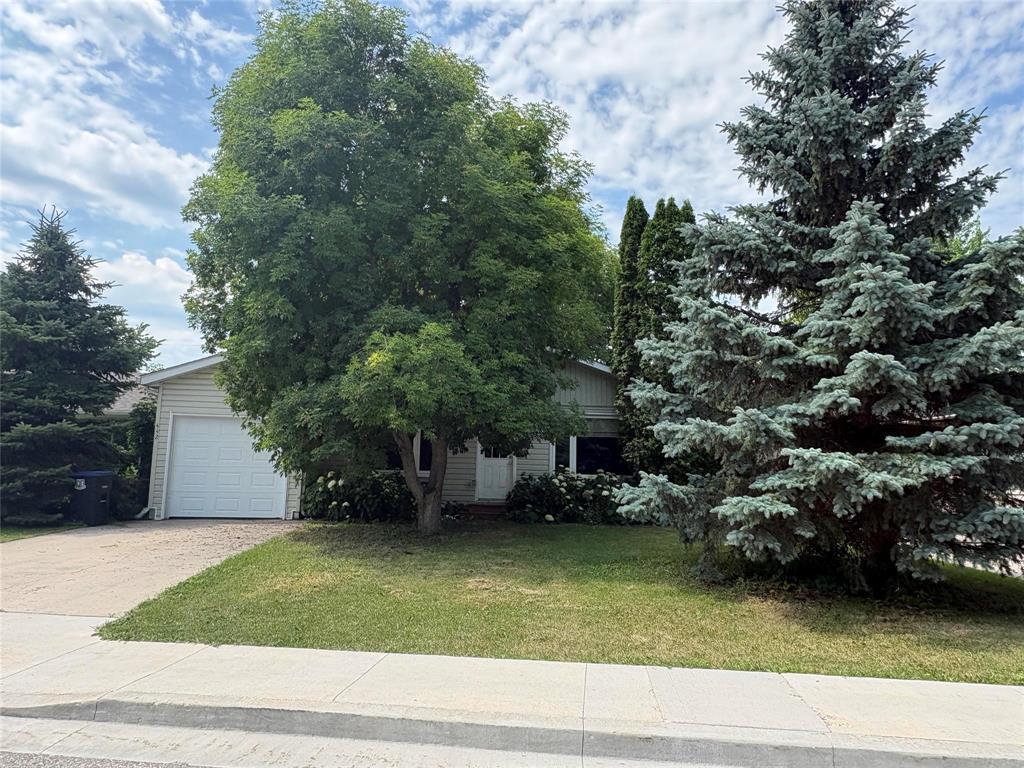 442 ELMDALE Street, Steinbach, Manitoba