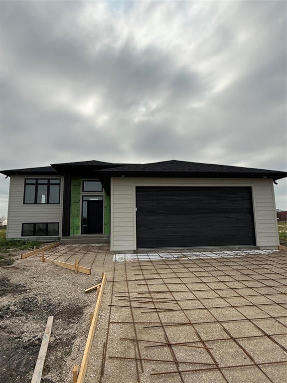 32 Mulberry Avenue, Niverville, Manitoba