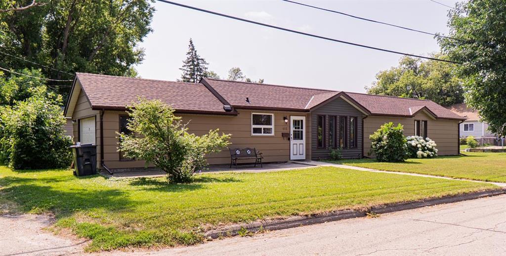 652 2nd Street NW, Portage La Prairie, Manitoba