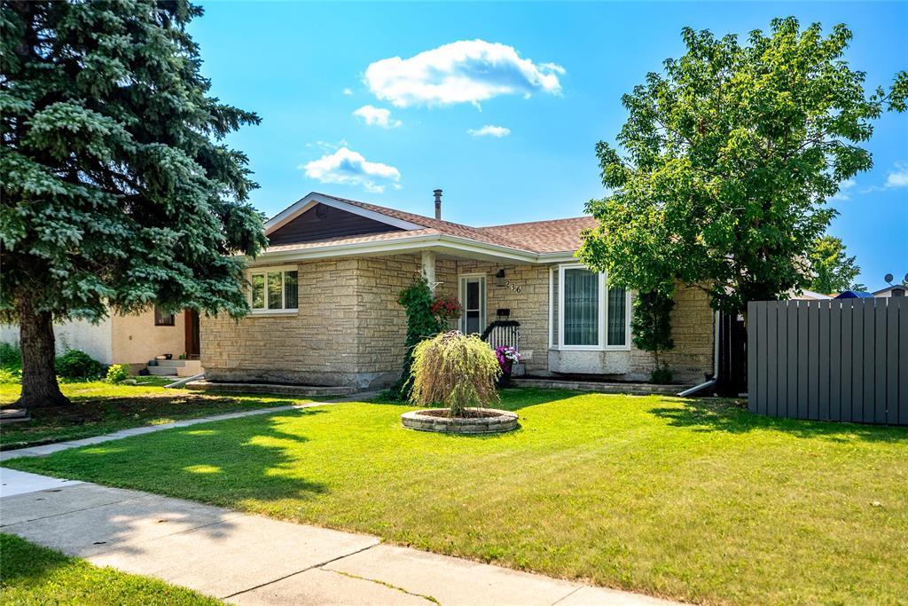 236 Inkster Garden Drive, Winnipeg, Manitoba