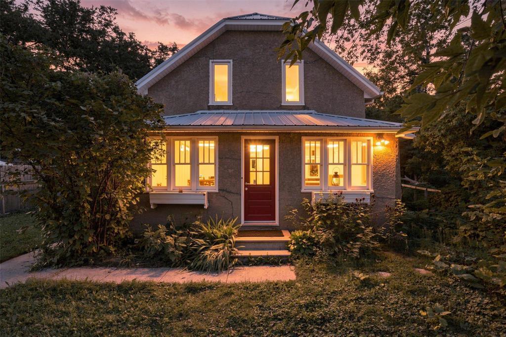 459 Lariviere Street, Winnipeg, Manitoba