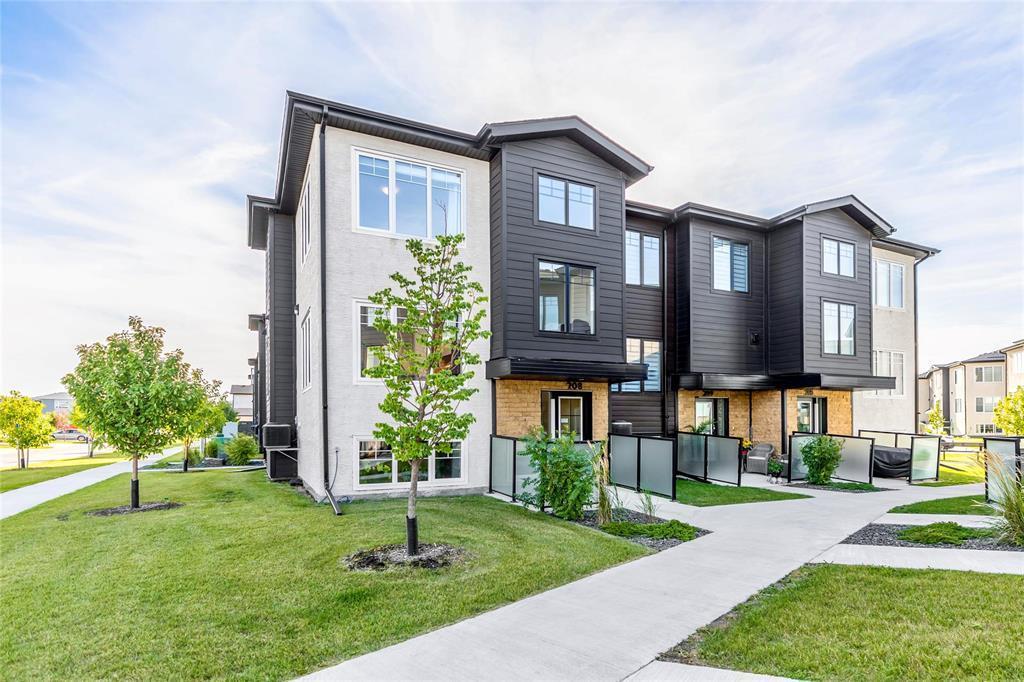 208 50 Morning Star Lane, Winnipeg, Manitoba